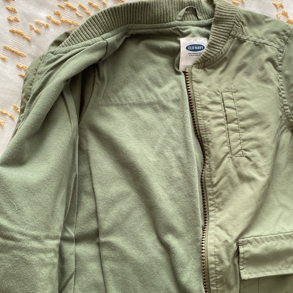 Lightweight jacket - Picture 2 of 2